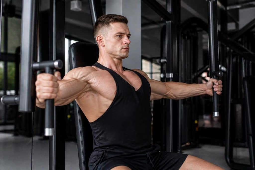découvrez la technique parfaite et des conseils pratiques pour muscler efficacement vos pectoraux avec le pec deck. améliorez vos résultats en salle dès aujourd'hui !