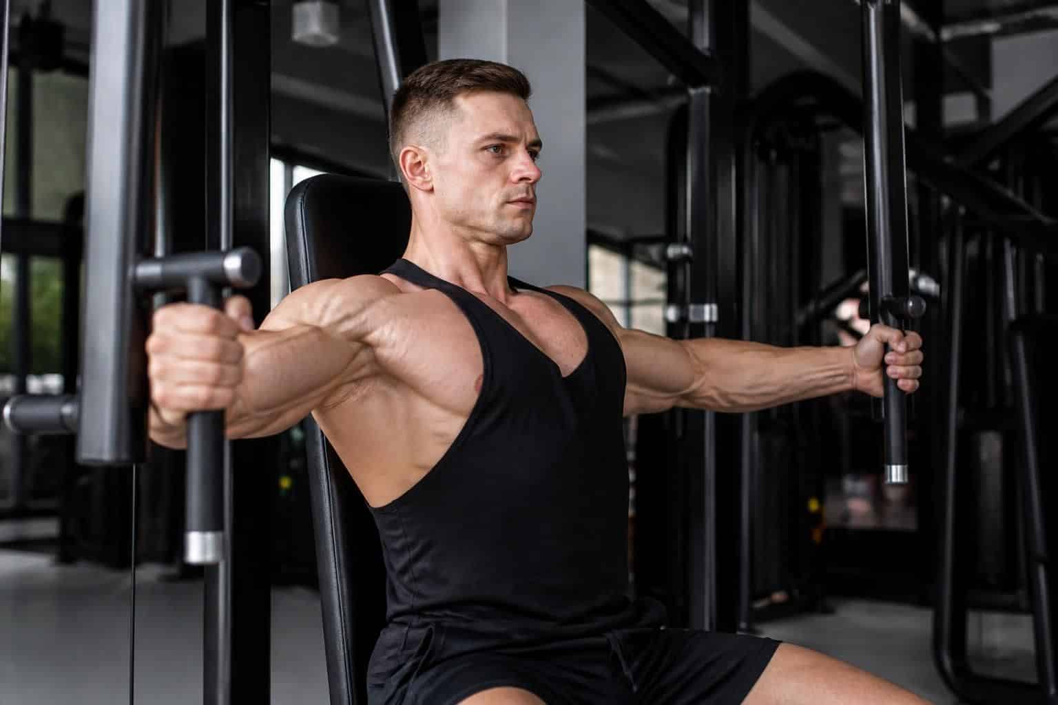 découvrez la technique parfaite et des conseils pratiques pour muscler efficacement vos pectoraux avec le pec deck. améliorez vos résultats en salle dès aujourd'hui !